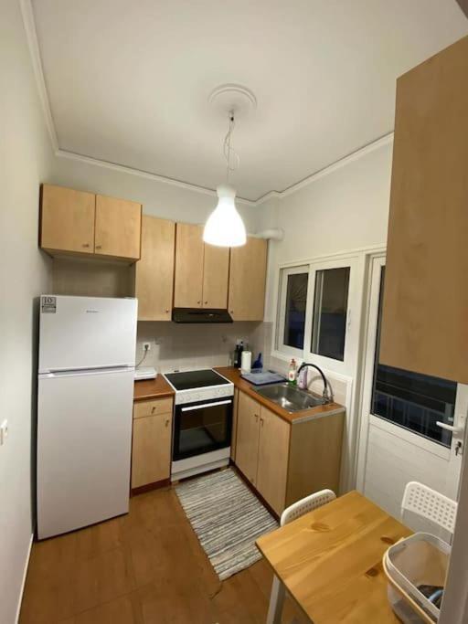 Pent House With Terrace Apartment Пирея Екстериор снимка